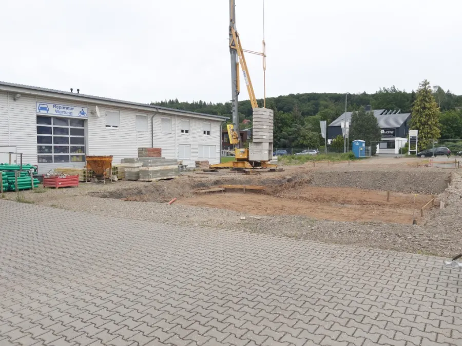 Baustelle des neuen Waschparks neben der Werkstatt, 2026